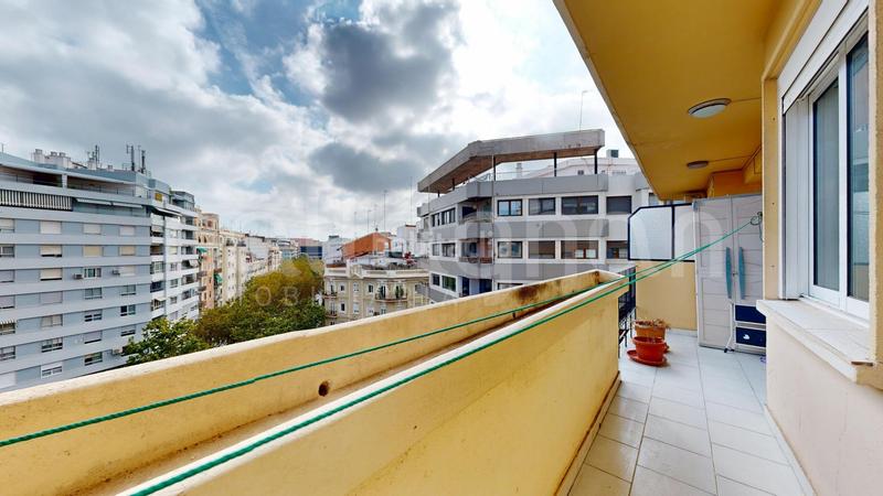 Foto 136f0d4c-c752-48bf-b59f-91062f2e932c. Pis a Exposició Valencia