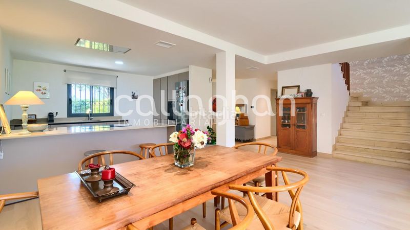 Foto f2a8843d-7de1-4cd7-9478-bd781e530f03. Xalet amb calefacció aparcament piscina a Nueva Santa Barbara - Cruz de Gracia Godella