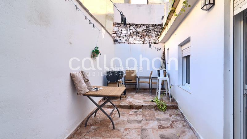 Foto dc38d4d1-58a3-48f7-b639-ec6bc7e7e991. Casa adossada a Casco Urbano Náquera