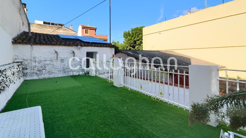 Foto f122f027-3b9b-4d38-86de-f6b4368b21a7. Casa adossada a Casco Urbano Náquera