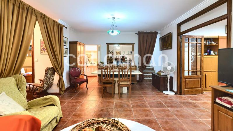 Foto c8d5aad2-d957-4660-b71f-f03c62b95f0b. Maison jumelée dans Alberic