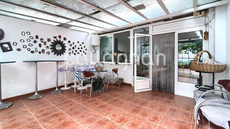 Foto f7b7c597-dfb6-4983-988e-368417e8ac8d. Maison jumelée dans Alberic