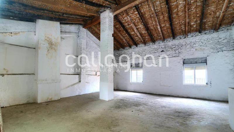 Foto f9b29a60-d341-46ea-87f0-1ba151233a94. Maison jumelée dans Alberic