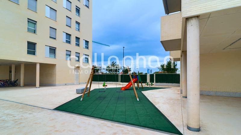 Foto 31d47bc6-684a-422f-b97d-51d6cd8fa93c. Flat with heating parking pool in Albal