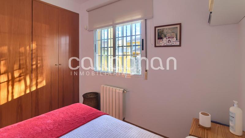 Foto 411bfd47-bb4f-4130-aa1b-7f6dbb07afa6. Chalet  esquinero en maravisa en La Conarda Pobla de Vallbona (la)