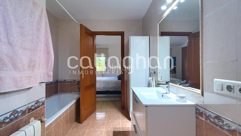 Foto 5718e7c1-d9a1-48cd-beae-c4fbae846561. Chalet  esquinero en maravisa en La Conarda Pobla de Vallbona (la)