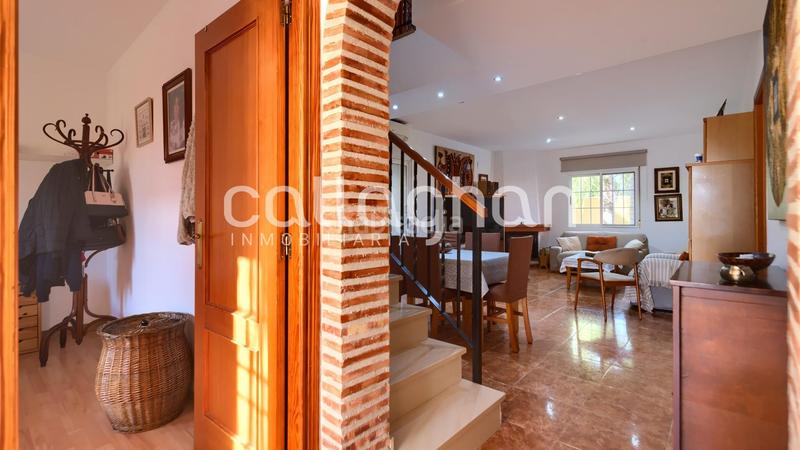 Foto 6f355f89-3282-4d0d-92b9-38fa2c2248a9. Chalet  esquinero en maravisa en La Conarda Pobla de Vallbona (la)