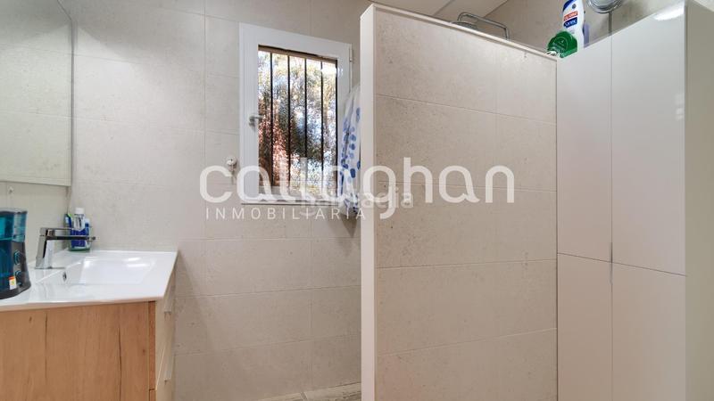 Foto 8da931af-3769-4df2-9036-d130dba25d1a. Chalet  esquinero en maravisa en La Conarda Pobla de Vallbona (la)