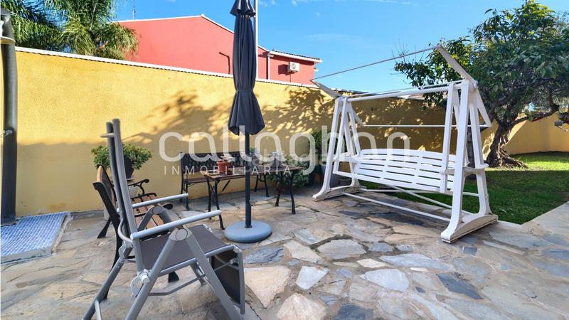 Foto a06e249e-ca22-47e1-887b-288f0fbe2278. Chalet  esquinero en maravisa en La Conarda Pobla de Vallbona (la)