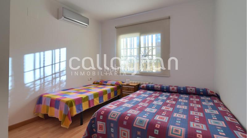 Foto aa346589-6aab-44b1-aa33-dfaa301e54a8. Chalet  esquinero en maravisa en La Conarda Pobla de Vallbona (la)