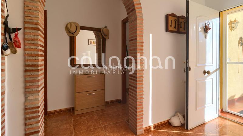 Foto c1285ea4-bdd4-49e1-9356-bab0c61d3275. Chalet  esquinero en maravisa en La Conarda Pobla de Vallbona (la)