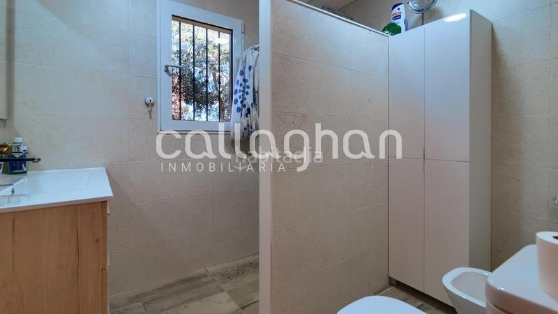 Foto ef185797-8c67-41c2-b968-f55fcc0e516e. Chalet  esquinero en maravisa en La Conarda Pobla de Vallbona (la)