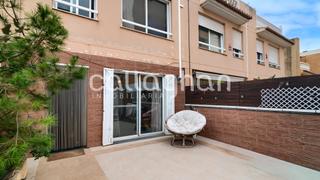 Maison jumelée à Nuevo Centro. Chalet adosado en calle villanueva de los infantes, puerto de sa