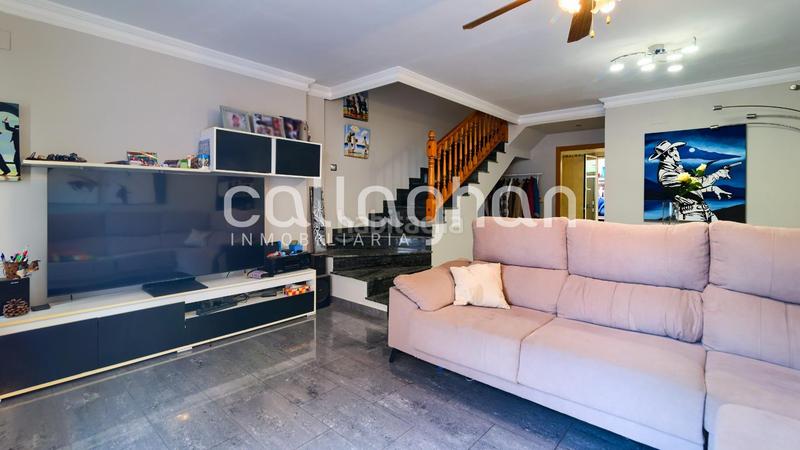 Foto 06f07ab1-46f4-4f7d-9664-9fb86505492f. Maison jumelée avec parking dans Nuevo Centro Sagunt