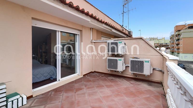 Foto 1ce03745-9ec2-4f97-a78f-423ef71e79c6. Maison jumelée avec parking dans Nuevo Centro Sagunt