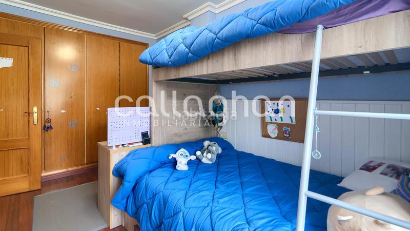 Foto 2229443e-48e6-49ee-917d-1e80e6c442d3. Maison jumelée avec parking dans Nuevo Centro Sagunt