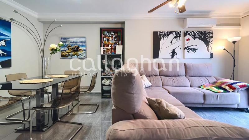 Foto 6cc80461-b66b-4364-bbeb-bd4a46754377. Maison jumelée avec parking dans Nuevo Centro Sagunt