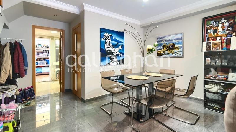 Foto d56815e4-c41d-4ea6-ba11-bdf8bba534ef. Maison jumelée avec parking dans Nuevo Centro Sagunt