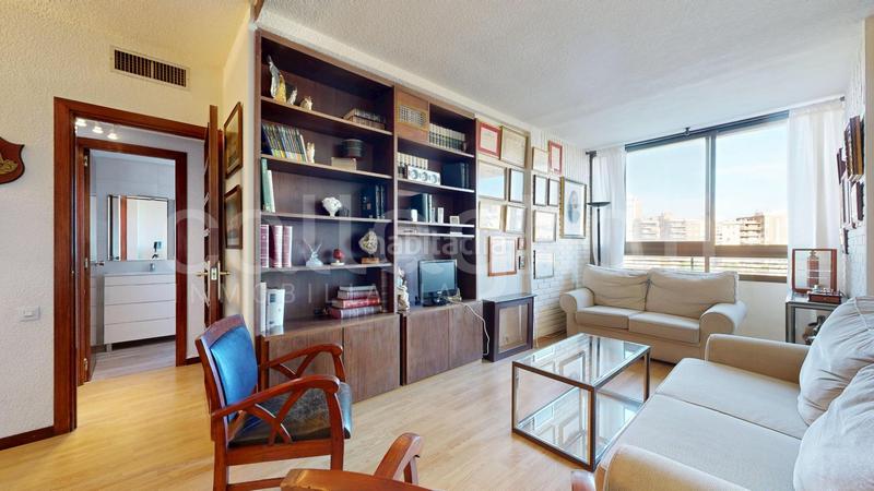 Foto 8fee2a1c-35f2-4f38-8d89-a24c64df5747. Alquiler piso oportunidad de alquiler en plena zona universitaria en Valencia