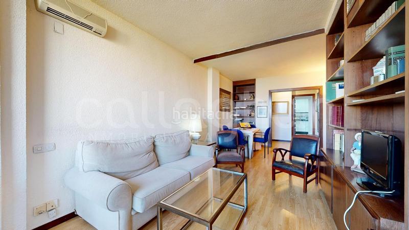 Foto a6d59754-0901-42a2-80fa-3d7010cf2570. Alquiler piso oportunidad de alquiler en plena zona universitaria en Valencia