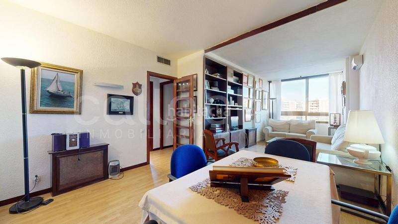 Foto a05e7cbc-9c8c-4b17-832c-393d1cf1075c. Lloguer pis amb calefacció aparcament a Exposició Valencia