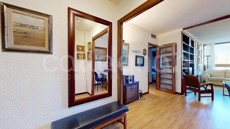 Foto eda89a02-187a-4d98-bd03-77cc0a5edf6e. Miete etagenwohnung mit heizung parking in Exposició Valencia