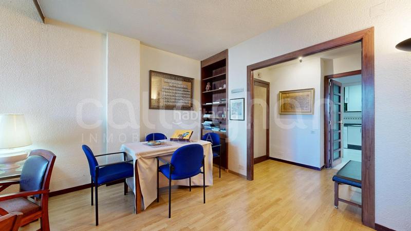 Foto f9cc40a1-ca51-42bb-90ce-f26e783f4909. Miete etagenwohnung mit heizung parking in Exposició Valencia