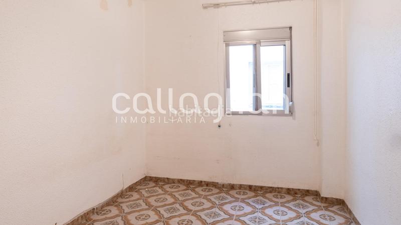 Foto 50862336-cc52-4099-8ff4-3b21c382a954. Miete etagenwohnung in Natzaret Valencia