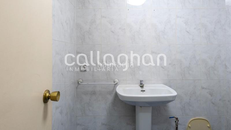 Foto 87c8f5e7-e765-4e2f-ad1c-713f5d8310ed. Affitto locale commerciale in La Constitución-Canaleta Mislata