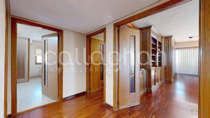 Foto 39befa38-549b-4613-8890-3c8b1cddc6c9. Pis amb calefacció aparcament a Jaume Roig Valencia