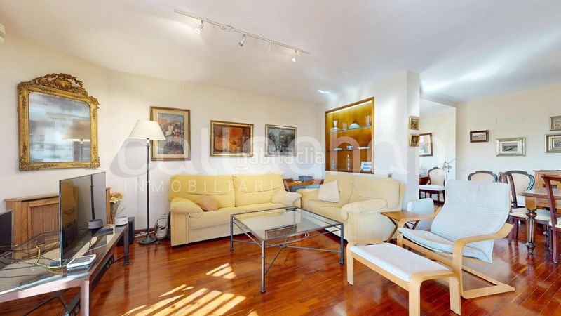 Foto 4db14bf1-8894-479c-a3ec-db50c8f74bcd. Pis amb calefacció aparcament a Jaume Roig Valencia