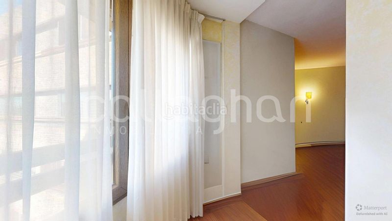 Foto a7e12ae9-6d47-4353-9396-700b74a60e4c. Pis amb calefacció aparcament a Jaume Roig Valencia