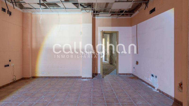 Foto b6b2503a-1aea-456a-aa2c-8f51dae0c636. Planta baixa a Barrio Benicalap Valencia