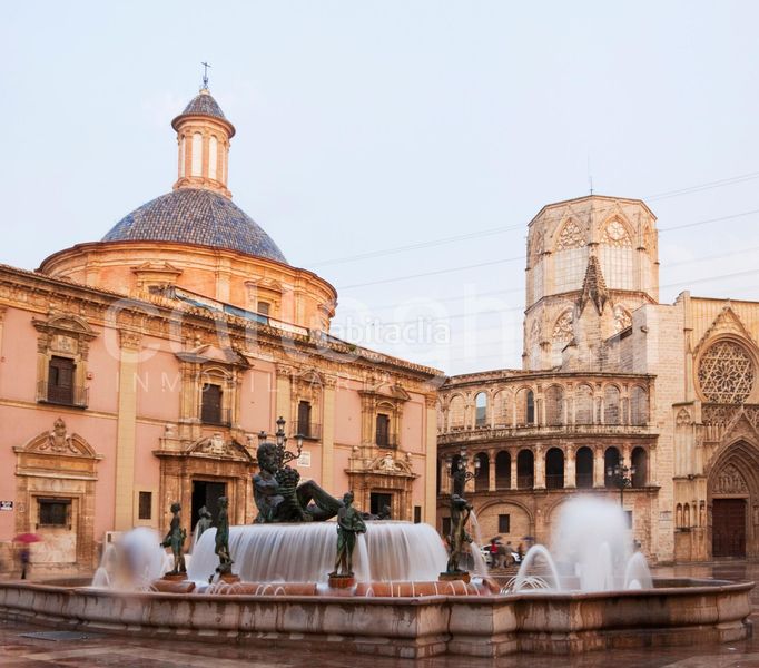 Foto 2af5906d-48e2-450c-a8d1-5b88fa2d1f1d. Pis a La Seu Valencia