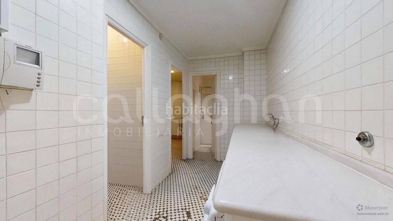 Foto 5e69e8cd-45fd-490d-87b1-cded2c7c4beb. Pis a La Seu Valencia