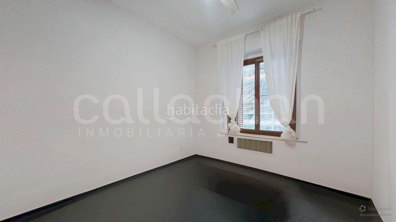 Foto 6ee8c4d2-4d84-4efa-ae49-570dbda945d8. Pis a La Seu Valencia