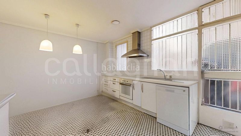 Foto cc57519a-7279-4432-a911-ab0250eee09b. Pis amb calefacció a La Seu Valencia