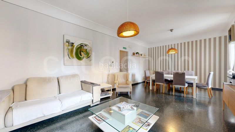 Foto d2075b31-d22f-4c1e-89af-dbfd021c94de. Pis a La Seu Valencia