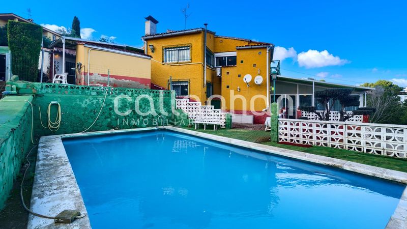 Foto a4fdfb7d-ebc9-4217-89d5-c76a4b0a18ec. Xalet amb aparcament piscina a Sierra Perenchiza-Cumbres de Calicanto-Sto Domingo Chiva