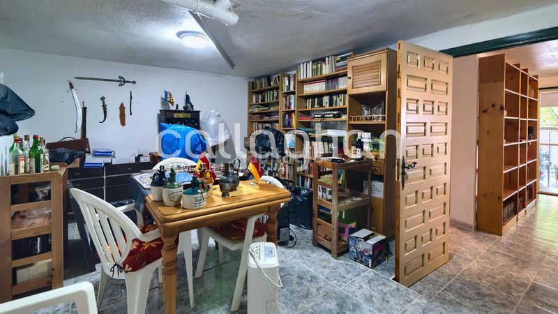 Foto b82bcbcc-c0b2-4527-9e18-22dcc333933a. Xalet amb aparcament piscina a Sierra Perenchiza-Cumbres de Calicanto-Sto Domingo Chiva