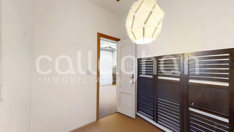Foto 16c6e44e-ec25-4ce9-8112-b8ed5da0d3af. Local comercial a Albors Valencia