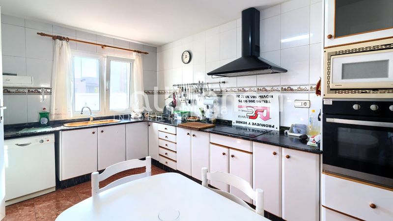 Foto d69d8ffc-5057-4d3d-86ad-8960aaf614ce. Casa adossada amb calefacció aparcament a Quart de les Valls