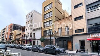 Building  Calle de la església. Edificio con muchas posibilidades en aldaya