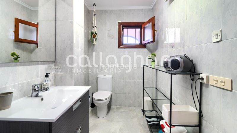 Foto 0ebd7166-9632-4025-9028-3db51f38b3a1. Casa adossada amb aparcament a Corinto-Almardà Sagunt