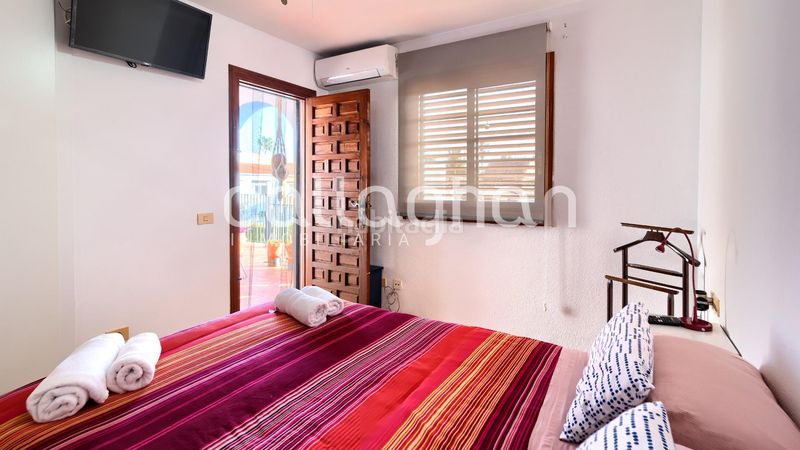 Foto 7ab0e09e-e588-45a4-8ddd-180ba464a830. Casa adossada amb aparcament a Corinto-Almardà Sagunt