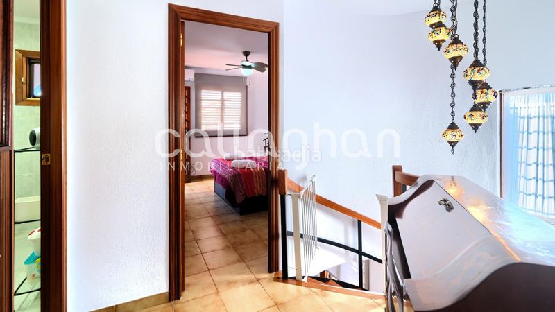 Foto 96f7cb87-c2bc-485b-bbc3-723de4872aca. Casa adossada amb calefacció aparcament a Corinto-Almardà Sagunt