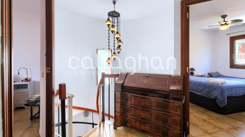 Foto ffaf151a-b556-4281-a03a-c568cd46f1ec. Casa adossada amb aparcament a Corinto-Almardà Sagunt