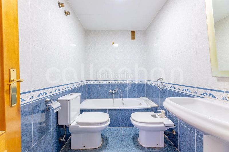 Piso vivienda de cuatro habitaciones en patraix en Valencia - Imagen 13