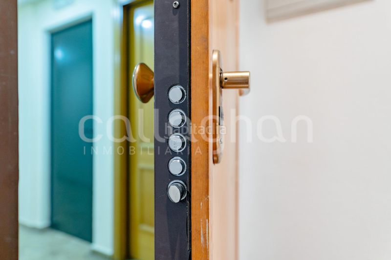 Piso vivienda de cuatro habitaciones en patraix en Valencia - Imagen 35