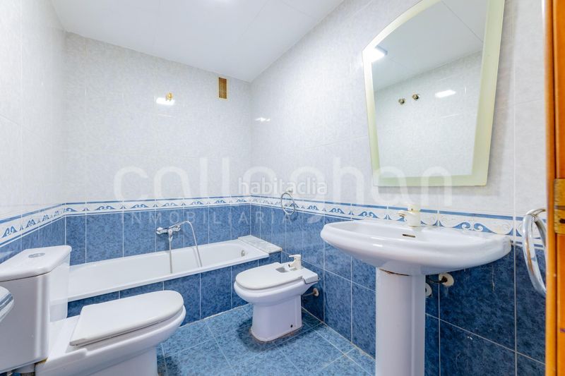 Piso vivienda de cuatro habitaciones en patraix en Valencia - Imagen 12